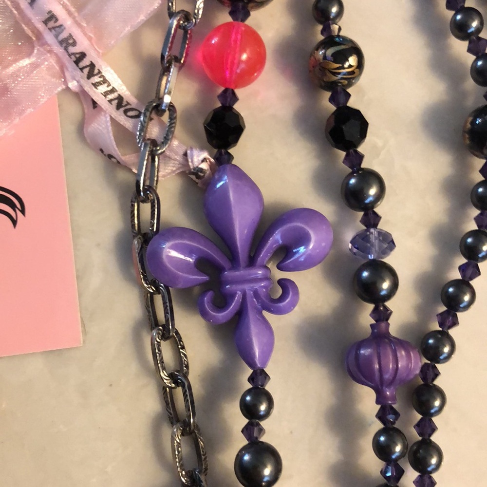 Mad Hatter Alice in Wonderland necklace - Picture 5 of 7
